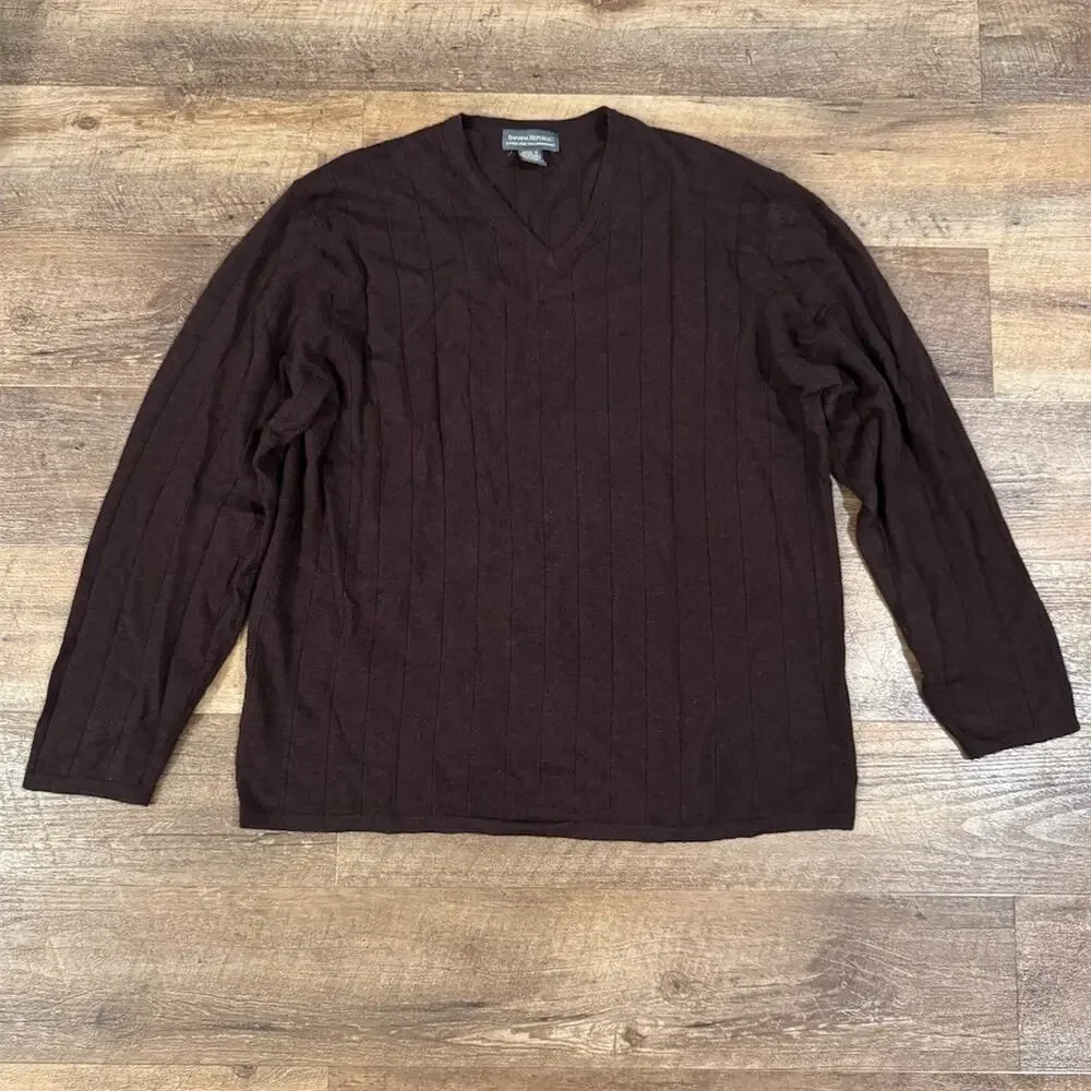 Banana Republic Merino Wool Sweater L Chocolate Brown VNeck Ribbed Academia READ